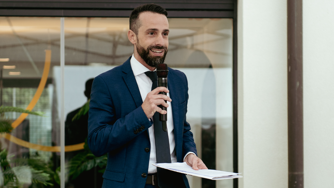 Fraternità Sistemi - Intervista Andrea Zenoni